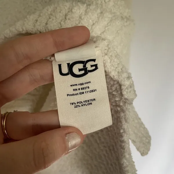 Ugg V-Neck Fleece Pullover Sweater M Cream Women Soft Knit - Image 7