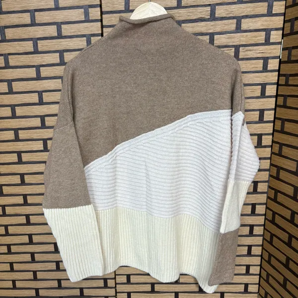 French Connection‎ Tan And White Turtle Neck Sweater Size Small - Image 2