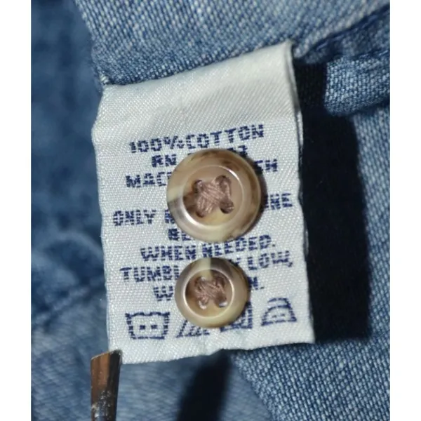 Harrah's Casino Blue Denim Button Up Shirt Top Size XL Cotton Embroidered Logo - Image 10