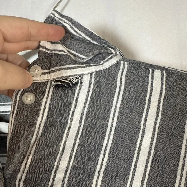 American Eagle Oversized Fit Grey And White Striped Button Shirt Women’s Medium - Image 4