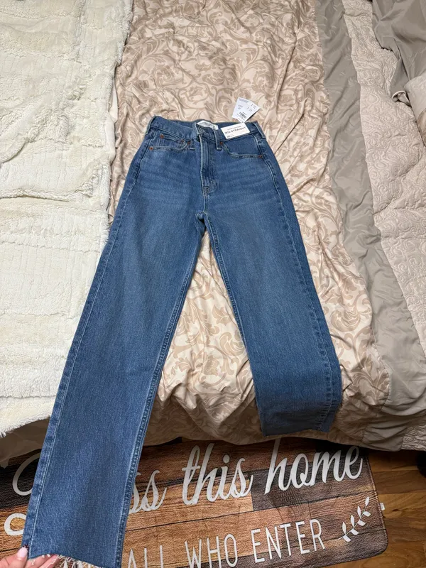 Abercrombie Jeans Ultra High-Rise 90s Straight - Image 3