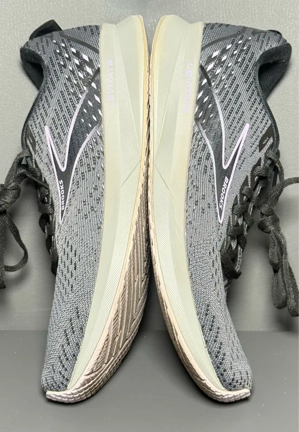 Brooks Levitate 5 Running Shoes Gray Women’s Size 9 - Image 6