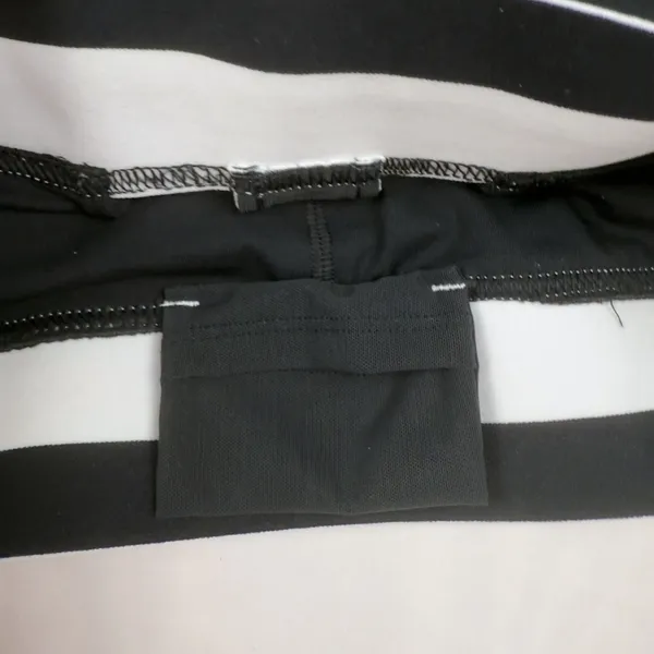 Fabletics Jane Medium Impmact Sports Bra Black White SMALL NWT Hidden Pocket - Image 7