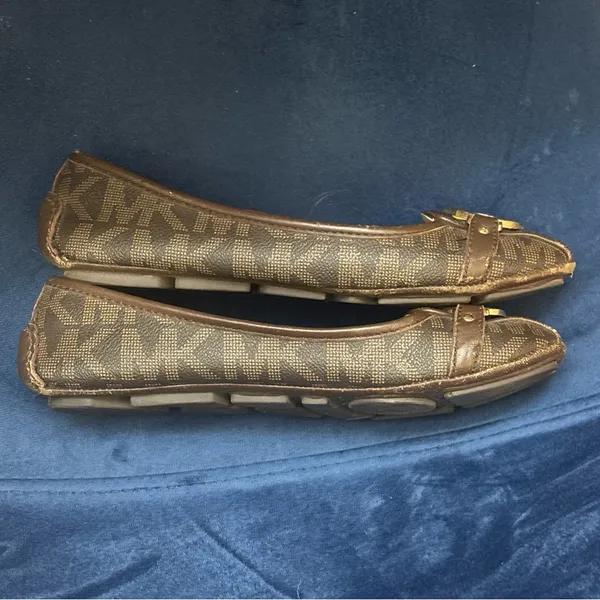 Michael Kors Brown Signature Logo Ballet Flats with Gold Medallion - Image 3