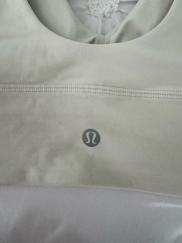 Lululemon Align V-Neck Bra - Image 5