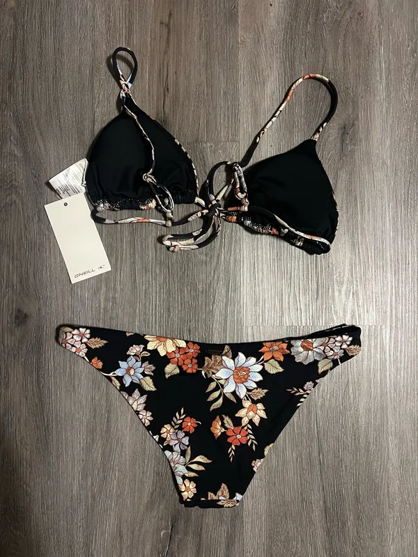 O'Neill Swim Bali Floral Cayo Triangle Bikini Top and Bottoms - Image 4