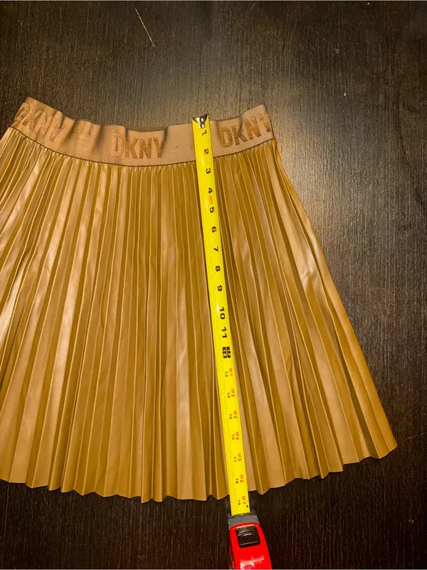 DKNY Pleated Faux Leather Miniskirt Logo Waistband Bordeaux A-Line Size S - Image 5