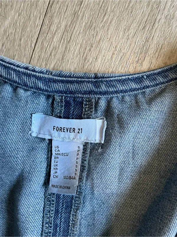 Forever 21 Blue Denim Studded V-Neck Crop Vest - Image 2