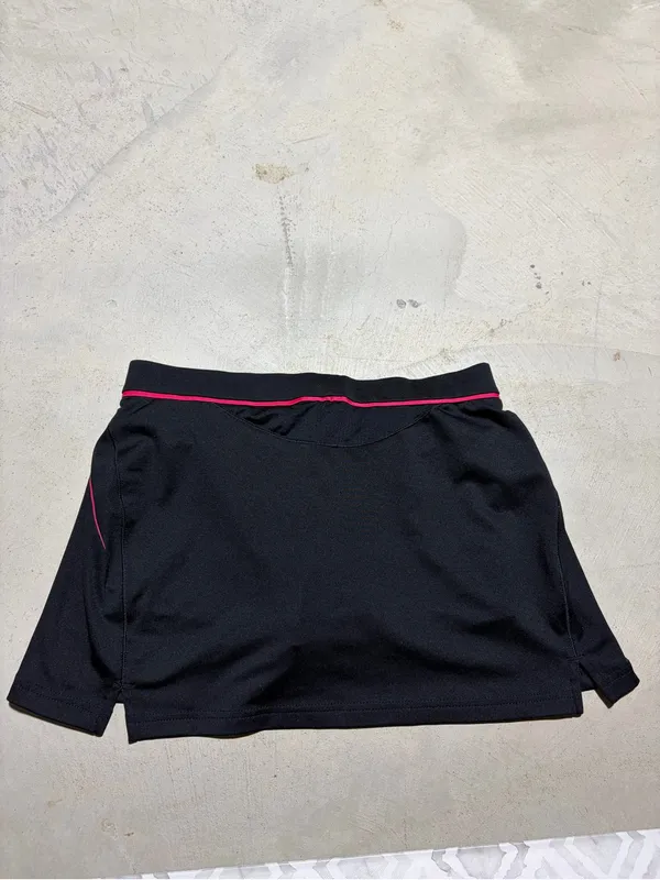 adidas Black athletic tennis Skort with Pink Accents small - Image 6