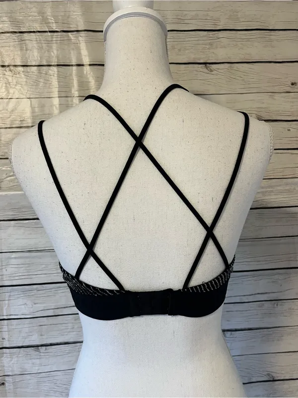 Victoria's Secret Front Close Butterfly Back Bralette Size Medium - Image 7