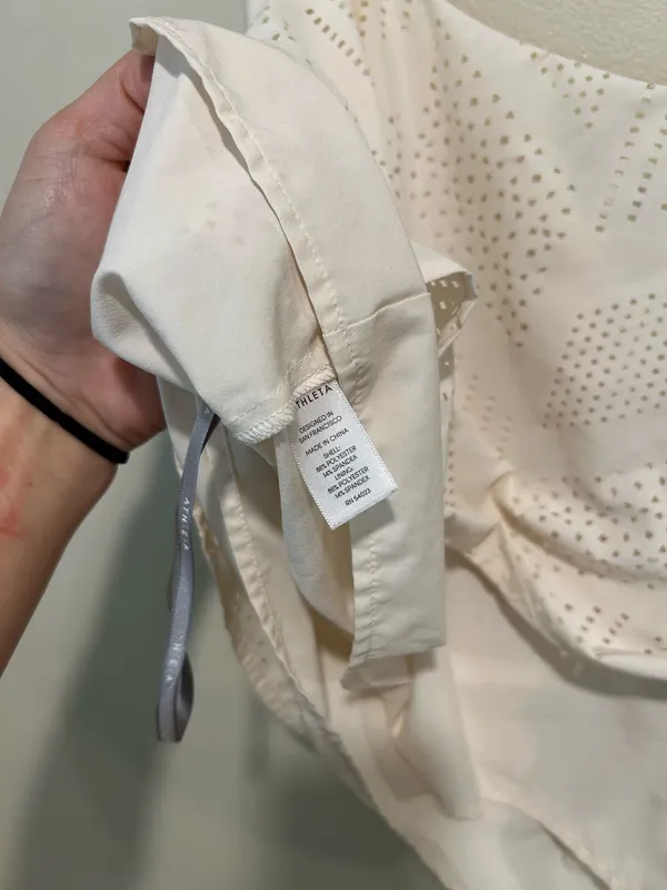Athleta cream tank top (M)  - Image 7