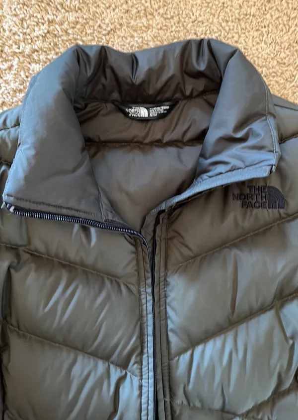 The North Face Puffer Coat - Image 5