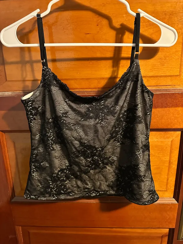 NWOT - Abercrombie & Fitch Lace Top - Image 3