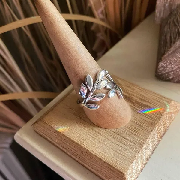Sterling Silver Vines Leaves Ring Sizes 6,8,9,10 - Image 3