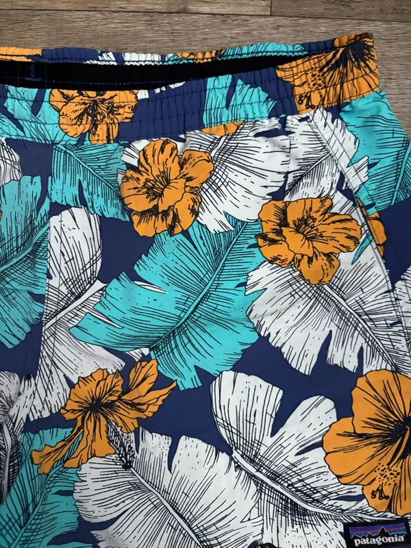 Patagonia Women’s Baggies 5” Shorts Sz S - Image 4