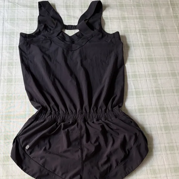 Lululemon Black Sleeveless Romper - Image 4