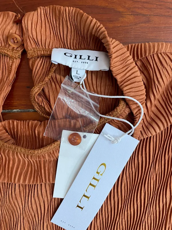 NWT Gilli Rust Plisse Ribbed Long Sleeve Front Knot Mini Dress Sz L 💚🎀 - Image 9