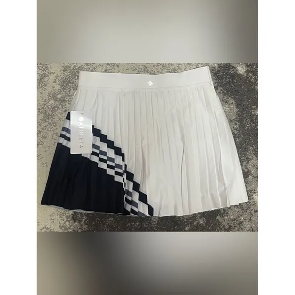 Athleta Match Point High Rise Pleated Colorblock Skort White Navy M NWT - Image 3