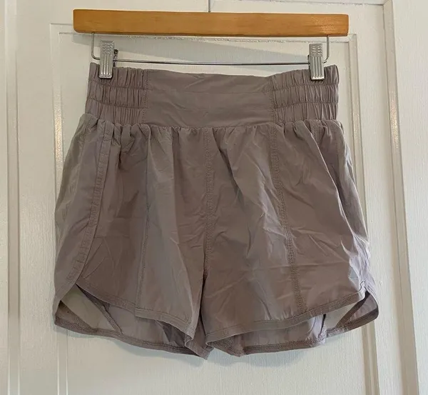 Balance Athletica Breeze athletic shorts - Image 2