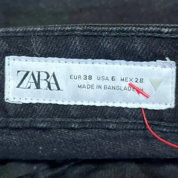 Zara Women's Black Mid Rise Relaxed Fit Stretch Casual Straight Denim Jeans Sz 6 - Image 4