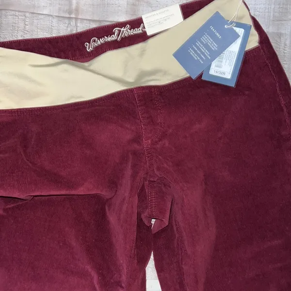 Universal Threads - NWT 8/29 Adaptive boot cuts Corduroy Jeans - Image 2