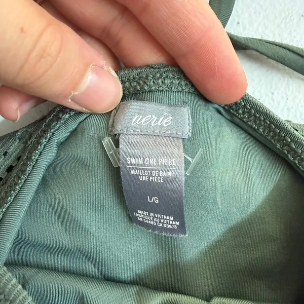 Aerie‎ olive green eyelet deep v-neck strappy one piece swimsuit bathing suit L - Image 3