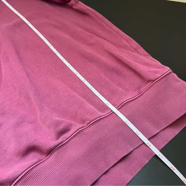Nike‎ Women’s Magenta Pink Center Swoosh Crewneck Sweatshirt Small - Image 12