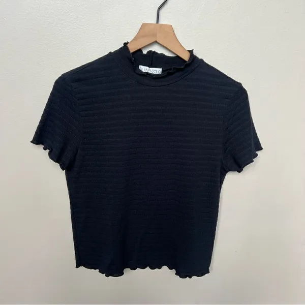 Planet Gold Macy’s NWT Black Mock Neck Lettuce Trim Ribbed Short Sleeve Top - Image 5