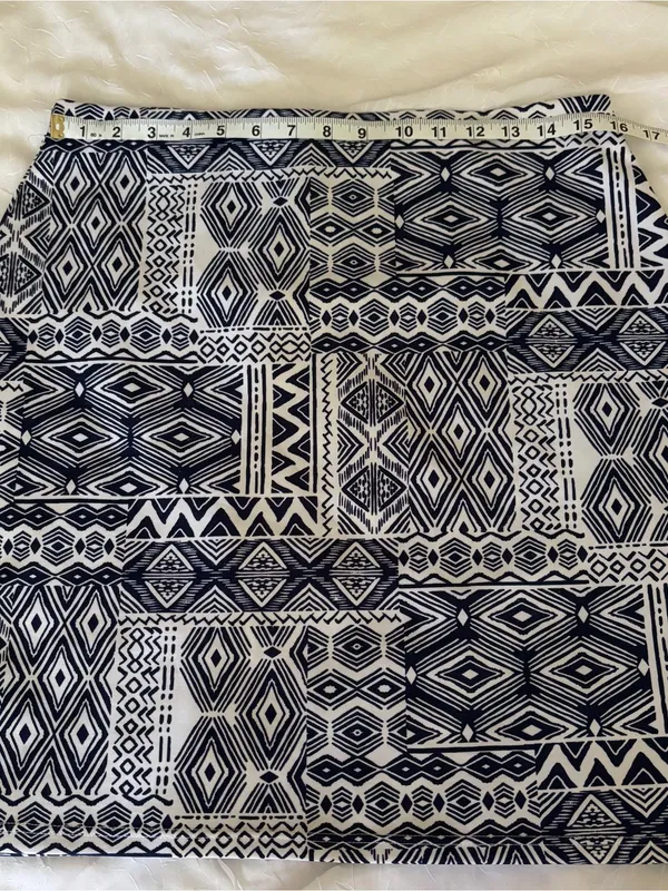 Like New pencil skirt in navy and white geometric print | size L - Image 3