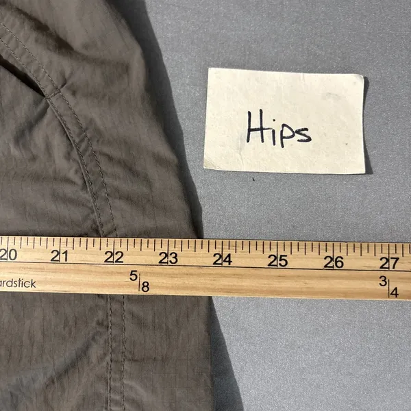 LL Bean Ripstop Shorts Womens Size 16 Taupe Nylon Hiking Gorpcore Granola Girl - Image 9