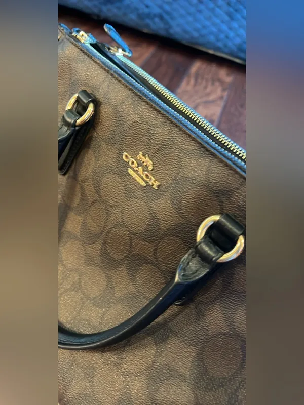 Coach Surrey Carryall Signature Satchel F67026 - Image 6