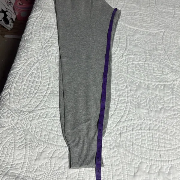 Abercrombie Cozy Gray Sweatpants - Image 7