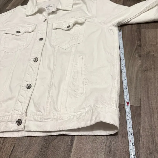 Abercrombie & Fitch White Denim Trucker Jacket Oversized Fit Medium - Image 5