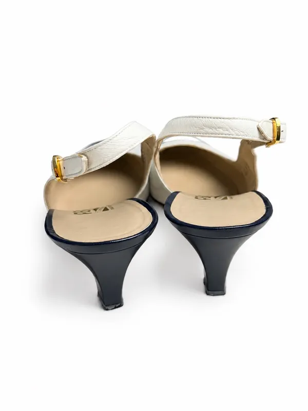 Salvatore Ferragamo Slingback Heels 8B White Navy Leather Italy Vintage 1980’s - Image 4