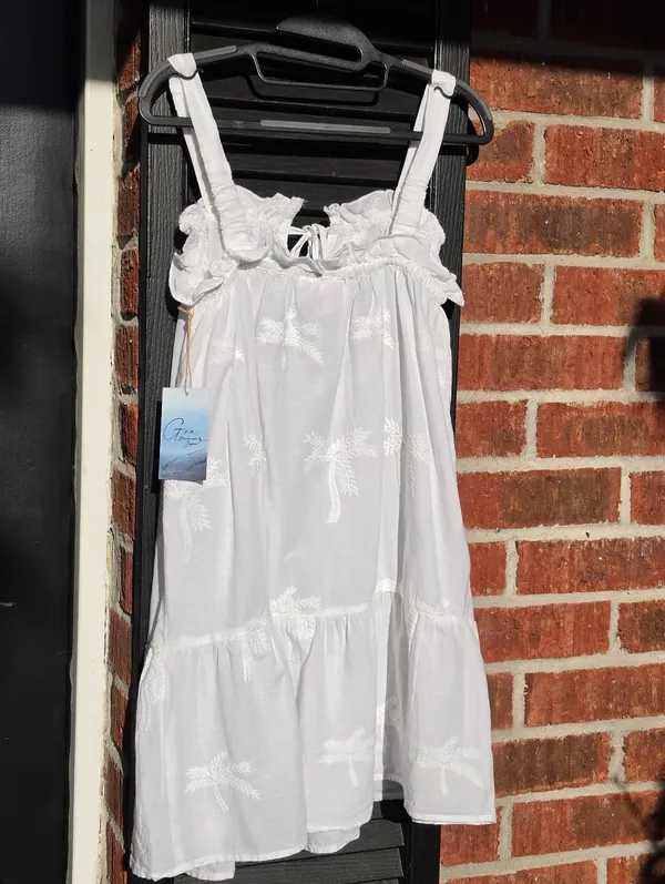 NEW GOA BEACHWEAR White Embroidered Palm Trees Mini Dress Small - Image 9