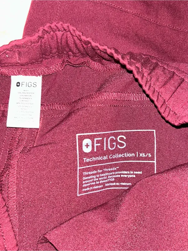 Figs burgundy jogger scrub pants SHORT - Image 3