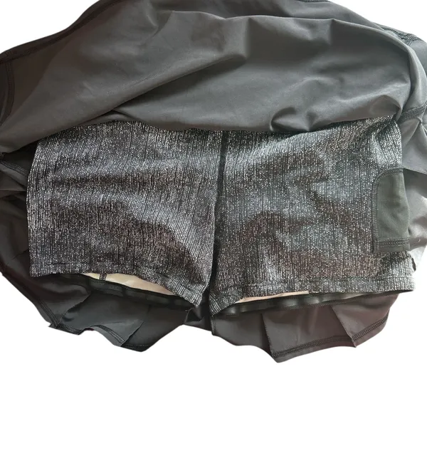 LuluLemon Black Pleated Athletica Skirt Skort size 6 - Image 7