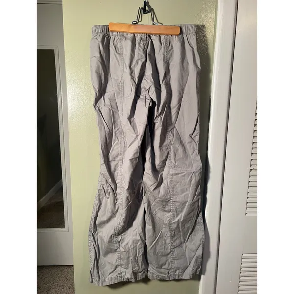Divided H&M Women's Size 6 Wide Leg Baggy Utility Cargo Pants Light Gray Grunge - Image 7