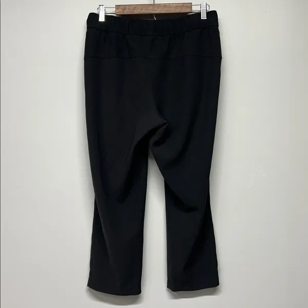 Lululemon On The Fly Crop Travel Woven Pants Black 23" Work Career Office Size 8 - Image 3