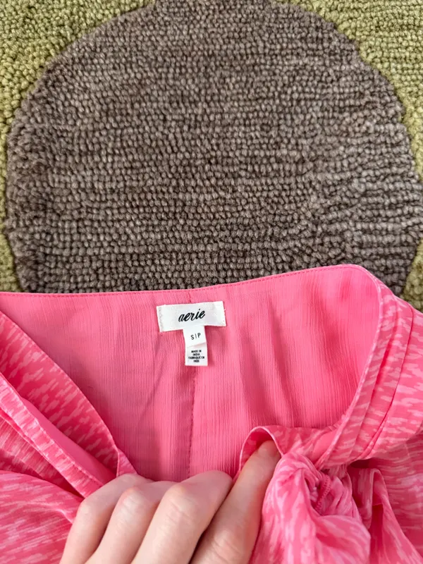 NWOT Aerie Chiffon Wrap Mini Skirt Pink Pattern Flowy Preppy Style Size Small - Image 3