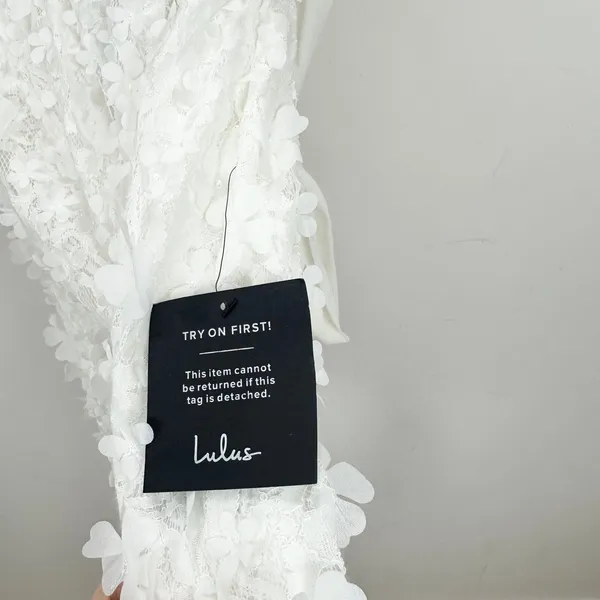 Lulus Totally Beautiful White 3D Floral Tie-Strap Skater Mini Dress Small NWT - Image 9