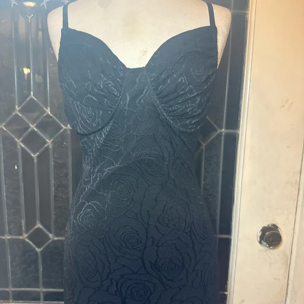 Black Rose Jacquard Midi Dress - Image 2