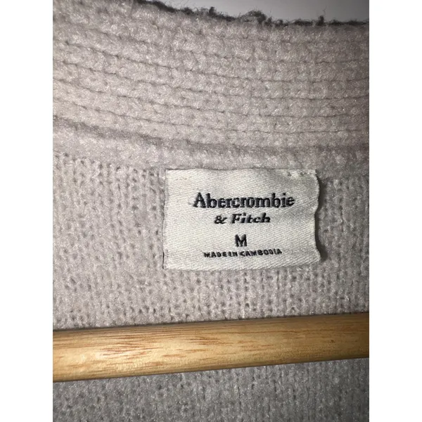 Abercrombie & Fitch Gray Knit Long Sleeve Cropped Cardigan Sweater Top Size M - Image 3