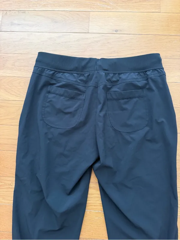 Athleta Black Stretch Joggers Size 8 Gap - Image 4