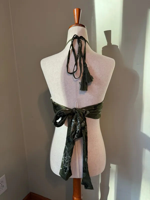 Green Silk Cropped Tie Top - Image 3