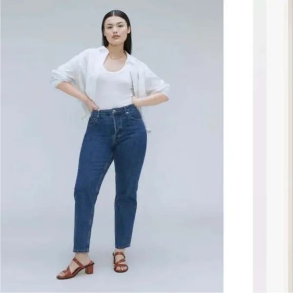 EVERLANE jeans The Curvy 90’s Cheeky Straight Jean in Medium Blue 28 - Image 2