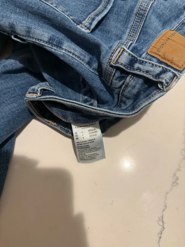 Super High-Rise American Eagle Flare Jeans - Image 5
