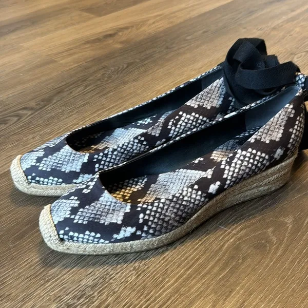 Tory Burch Women's Heather Ankle Wrap Wedge Espadrilles Snake Print Size 9.5 M - Image 9