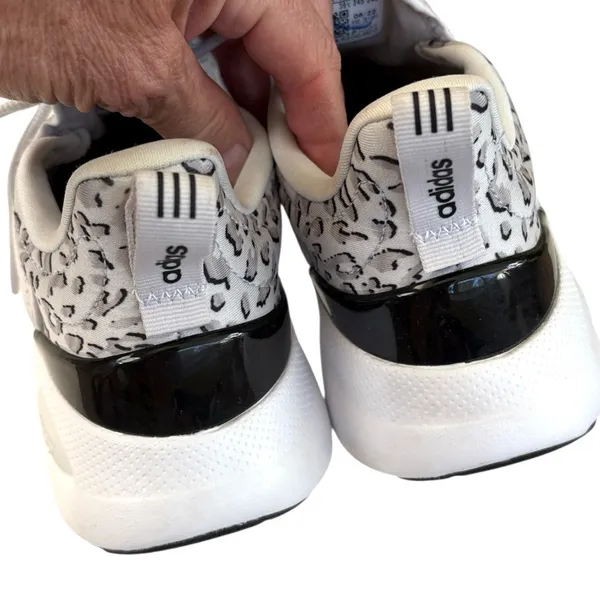 NWT Adidas PureMotion Super Cloudfoam Sneakers Size 7.5 - Image 9