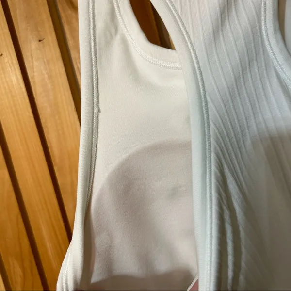 Lululemon Ebb to Street Racerback Crop Top White Size 4 Yoga Workout Gym - Image 5